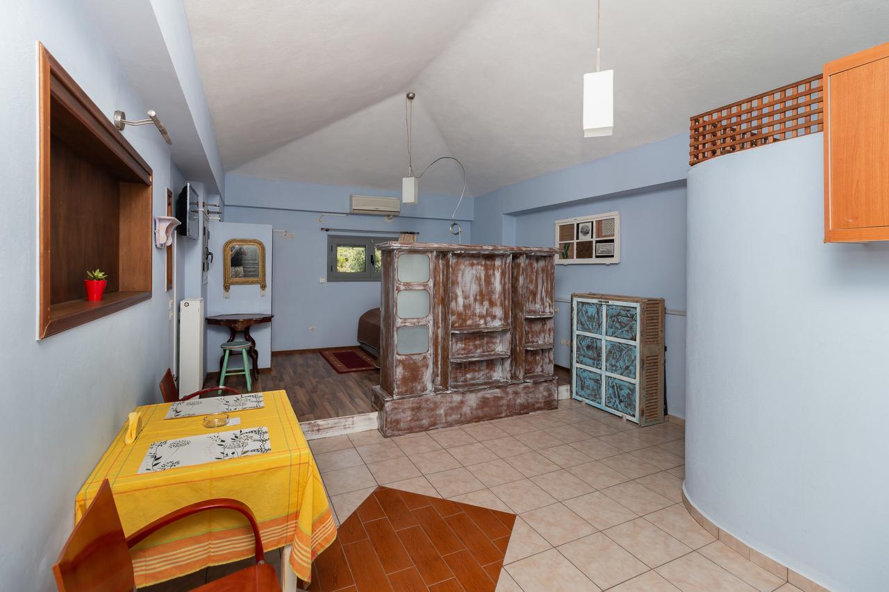 Ta Spitakia Tsarbopoulos Kyparissia Exteriér fotografie