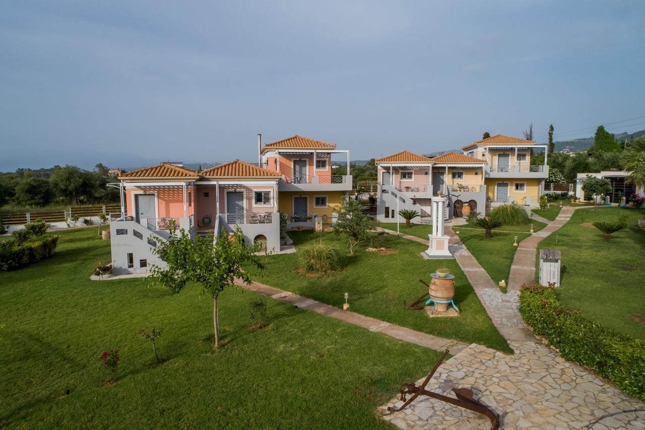 Ta Spitakia Tsarbopoulos Kyparissia Exteriér fotografie