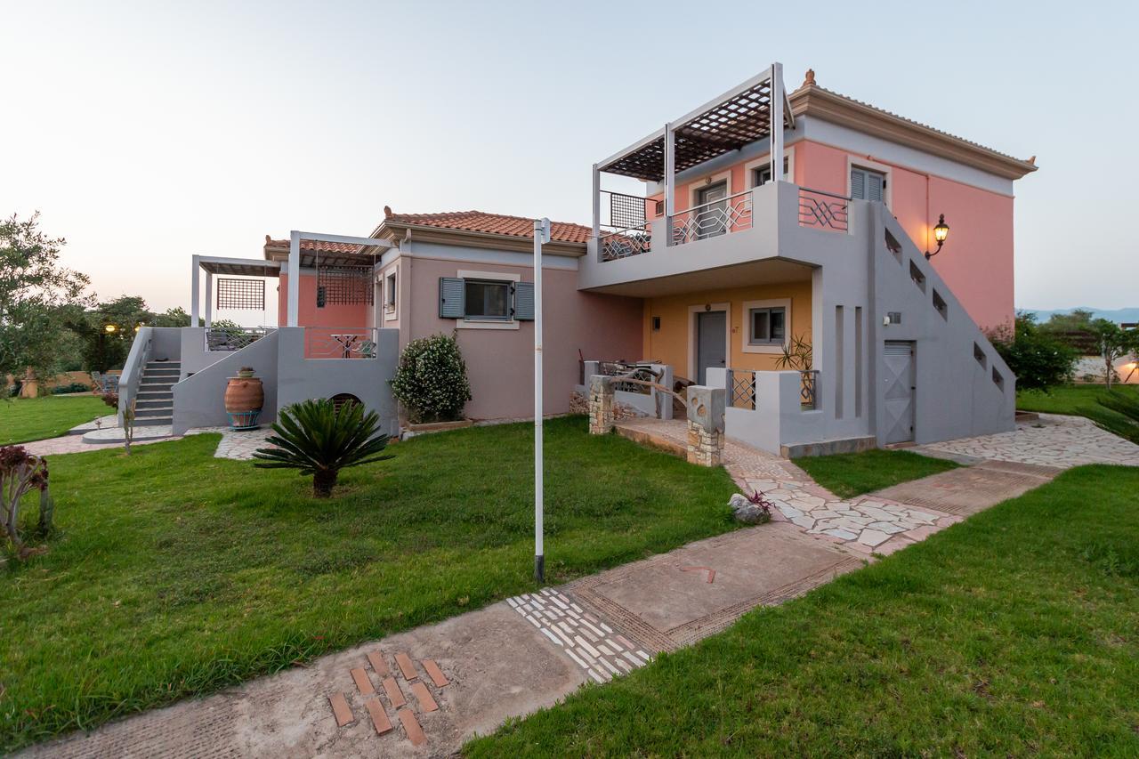 Ta Spitakia Tsarbopoulos Kyparissia Exteriér fotografie