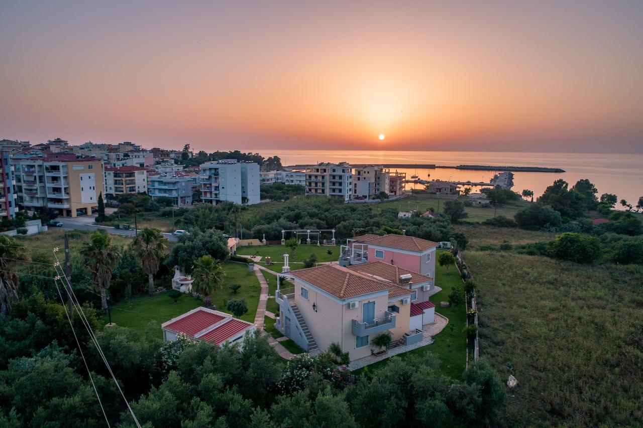 Ta Spitakia Tsarbopoulos Kyparissia Exteriér fotografie