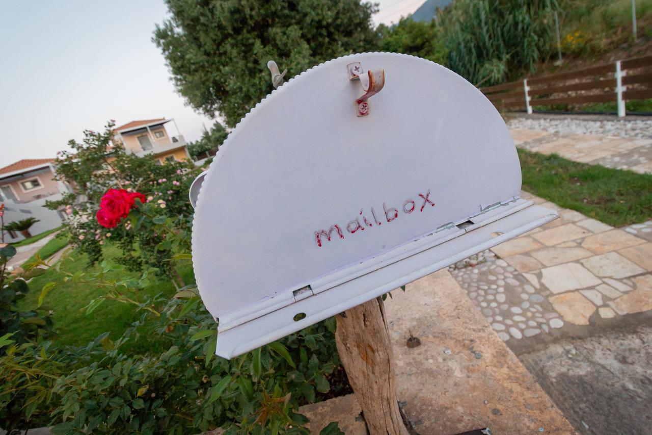 Ta Spitakia Tsarbopoulos Kyparissia Exteriér fotografie