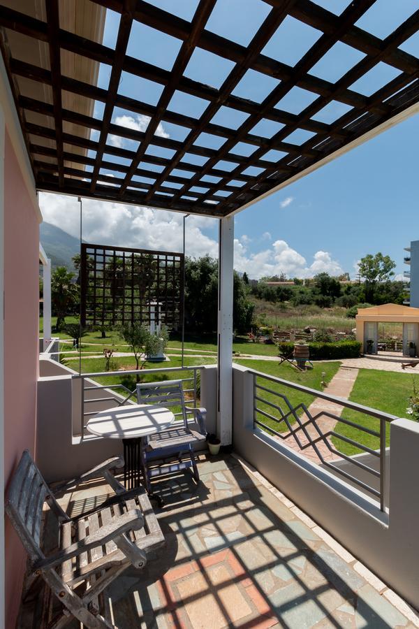 Ta Spitakia Tsarbopoulos Kyparissia Exteriér fotografie