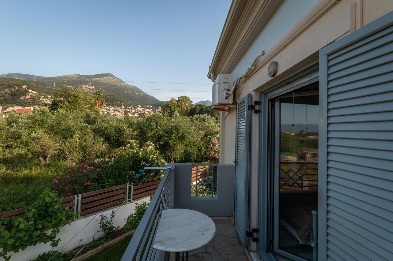 Ta Spitakia Tsarbopoulos Kyparissia Exteriér fotografie